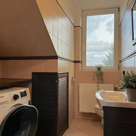 Attic - Charming Place, 15 Minutes To Old Town & 5 Minutes To Seaside * Gdansk