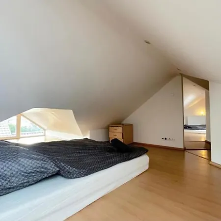 Attic - Charming Place, 15 Minutes To Old Town & 5 Minutes To Seaside