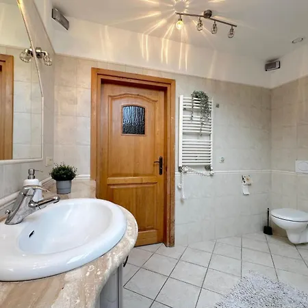 Attic - Charming Place, 15 Minutes To Old Town & 5 Minutes To Seaside * Gdansk