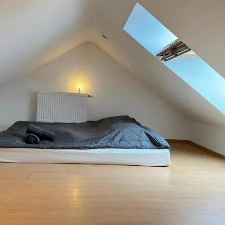 Attic - Charming Place, 15 Minutes To Old Town & 5 Minutes To Seaside