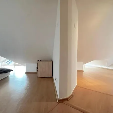 Attic - Charming Place, 15 Minutes To Old Town & 5 Minutes To Seaside *